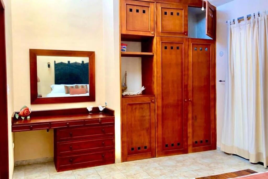Beachfront Apartment With Swimming Pool. One Bedroom Celestun Luaran gambar